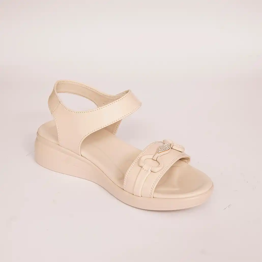 Women-Light-Feet-8002361.webp Women Light Feet 8002361 - Image 1