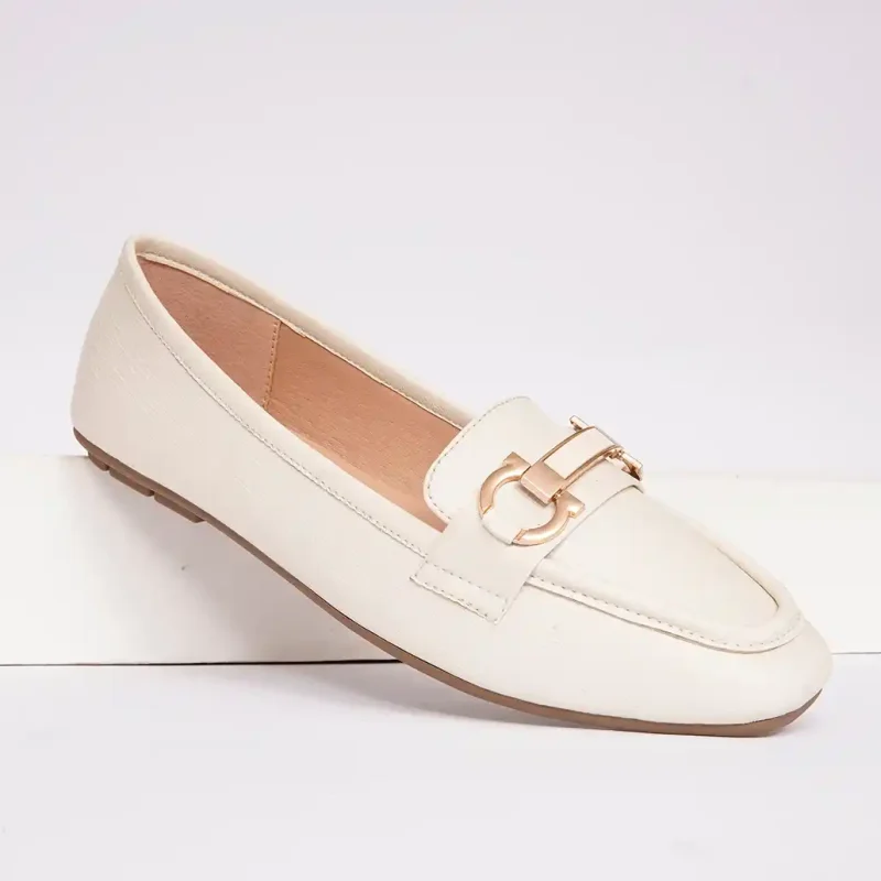 Moccasins manufacturing