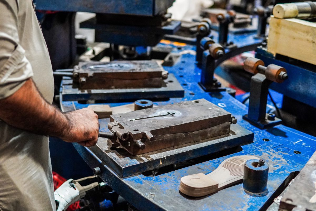 Lasting and assembly of footwear uppers